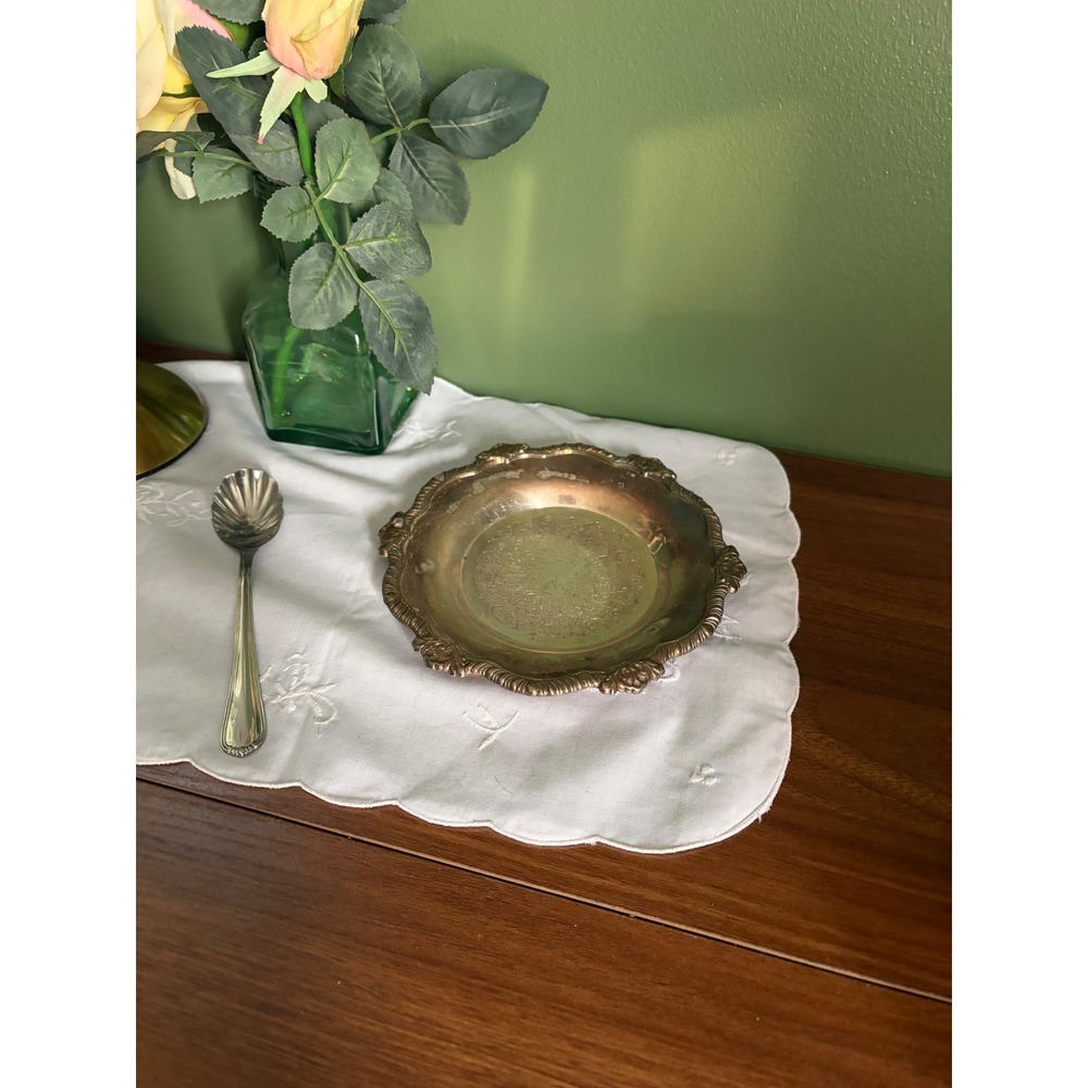 Wallace Avalon Silver Plate Dish, Engraved Center, Scalloped Edge